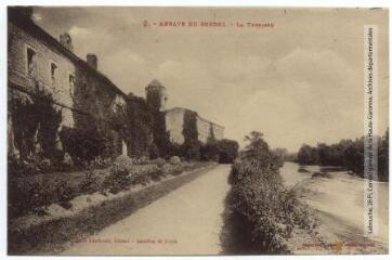 2. Abbaye de Sordes [Sorde-l'Abbaye] : la terrasse. - Toulouse : phototypie Labouche frères ; [s.l.] : Melle Landreau, éditeur, location de livres, [entre 1918 et 1937]. - Carte postale