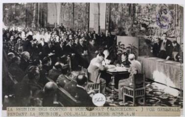 La réunion des Cortes à Montserrat (Barcelone) : vue générale pendant la réunion [réunion du gouvernement de Valence] / photographie Associated Press Photo, Paris. - 5 février 1938. - Photographie
