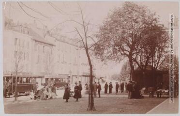 Basses-Pyrénées. 29. Pau : boulevard nouvelle Halle / photographie Amédée Trantoul (1837-1910). - Toulouse : maison Labouche frères, [entre 1900 et 1910]. - Photographie