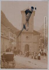 Les Basses-Pyrénées. 208. Eaux-Chaudes : l'église, sortie de messe. - Toulouse : phototypie Labouche frères, [entre 1905 et 1937], tampons d'édition du 19 avril 1919, du 4 mai 1920. - Carte postale