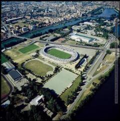 Toulouse : quartier d'Empalot : vue du stadium. - septembre 1984. - Photographie