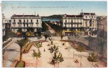25. Antibes : la place Macé et avenue du roi Albert Ier. - Paris : Lévy et Neurdein réunis imprimeur, marque LL, [vers 1929]. - Carte postale