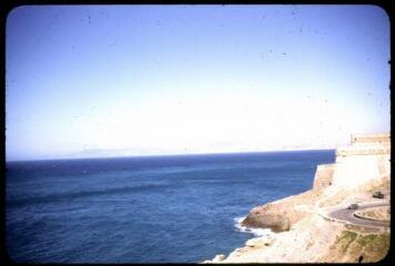 4733-4745. Algérie ou Maroc : littoral, fort, remparts.