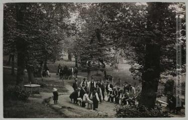 Aveyron. 81. Decazeville : le Bois de Boulogne / photographie Henri Jansou (1874-1966). - Toulouse : maison Labouche frères, [entre 1900 et 1920]. - Photographie