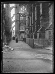 Tours : la cathédrale, côté de la Psalette. - 23 juin 1910. - Photographie