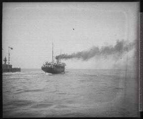 [Port de Boulogne-sur-Mer. Mai 1909.]