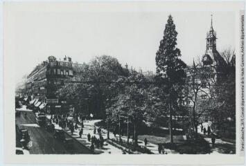 3. La rue d' Alsace-Lorraine et le square de Gaulle. - Toulouse : édition Pyrénées-Océan, Labouche frères, [entre 1937 et 1960]. - Photographie