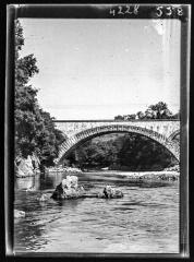 [Ariège : le pont de l'Echo]. - [années 1940].