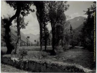 Environs d'Ax-les-Thermes (Ariège) : vallée de l'Ariège / J.-E. Auclair photogr. - [entre 1920 et 1950]. - Photographie