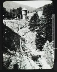 Cantal. Le Lioran : la gare et l'Alagnon. - [entre 1900 et 1920]. - Photographie