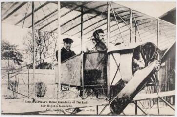 Les aviateurs René Caudron et de Laët sur biplan Caudron / collection Leclerc. - [s.l] : Panier éditeur, [vers 1916]. - Carte postale
