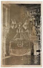 619. Pau (Basses-Pyrénées) : le château : le berceau d'Henri IV / [photographie Antonia]. - Toulouse : éditions Pyrénées-Océan, Labouche frères, [entre 1937 et 1950]. - Carte postale