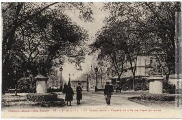 141. Toulouse : le Grand-Rond : entrée de l'allée Saint-Etienne. - Toulouse : phototypie Labouche frères, marque LF au verso, [1918]. - Carte postale