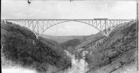 69. Viaduc du Viaur ou pont de Tanus (Aveyron) (ligne de Carmaux à Rodez). - Toulouse : phototypie Labouche frères, [entre 1905 et 1925]. - Carte-lettre