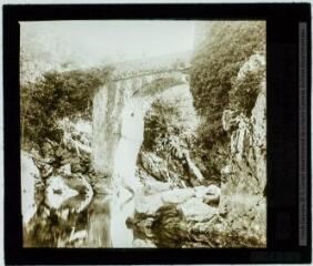 Le pont du Diable vu d'amont (186), l'Ariège et le pont vu d'aval (187) / cliché Henri Gaussen. - 15 octobre 1921.