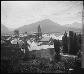 Embrun, vu du chemin de fer. 7 août 1905.