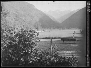 Luchon : vallée de la Pique, golf, vue vers le sud. - septembre-octobre 1936.