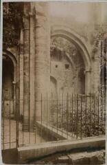 Lot. 210. Marcillac [Marcilhac-sur-Célé] : ruines de l'ancienne abbaye. - Toulouse : maison Labouche frères, [entre 1900 et 1920]. - Photographie