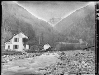 Luchon : pont de Ravi, dégats de l'inondation d'octobre 1937. - 11 novembre 1937.