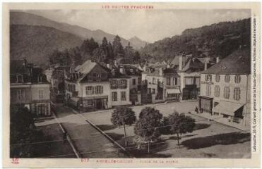 Les Hautes-Pyrénées. 977. Argelès-Gazost : place de la Mairie. - Toulouse : phototypie Labouche frères, [entre 1930 et 1937]. - Carte postale
