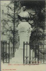 Aspet : monument et buste du cardinal Sourrieu. - Toulouse : phototypie Labouche Frères ; Rommervaux, [entre 1900-1903]. - Carte postale