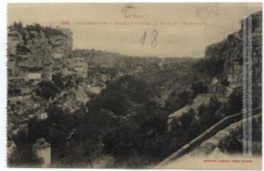 Le Lot. 139. Rocamadour : route de Cahors, la ville et l'Hospitalet. - Toulouse : phototypie Labouche frères, [entre 1905 et 1925]. - Carte postale