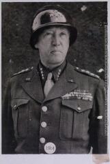 Le général Patton vient de mourir des suites de son accident. Voici un de ses plus récents portraits / photographie United Press Photo, Paris. - 22 décembre 1945. - Photographie