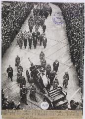 Munich : les funérailles du général Ludendorff : une vue du convoi funèbre / photographie Fulgur, Paris. - 23 décembre 1937. - Photographie