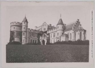 [Hendaye : château Abbadia : vue d'ensemble]. - Toulouse : maison Labouche frères, [entre 1900 et 1940]. - Photographie