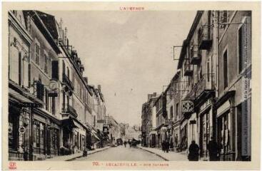 L'Aveyron. 70. Decazeville : rue Cayrade. - Toulouse : phototypie Labouche frères, [entre 1918 et 1937]. - Carte postale