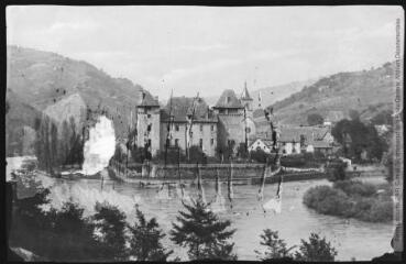 L'Aveyron. 211. Entraygues [Entraygues-sur-Truyère] : le château. - Toulouse : phototypie Labouche frères, [entre 1918 et 1937]. - Carte postale