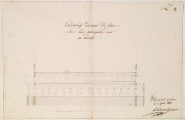 [Séminaire], élévation du mur de face sur la principale cour au levant. Villeneuve D., architecte. 1838. Ech. 0,5 cm = 1 m.