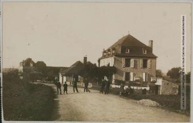 Lot. Bretenoux : quartier des fonctionnaires / photographie Amédée Trantoul (1837-1910). - Toulouse : maison Labouche frères, [entre 1900 et 1910]. - Photographie