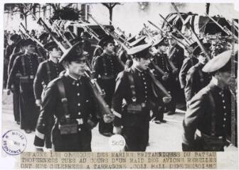Espagne. Les obsèques des marins britanniques du bateau Thoperness tués au cours d'un raid des avions rebelles ont été célébrées à Tarragone / photographie S.A.F.R.A., Paris [copyright BNF]. - 27 janvier 1938. - Photographie