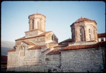 31 vues  - C 263-291. Ohrid (Macédoine du Nord) : lac, monastère de Saint-Naum. (ouvre la visionneuse)