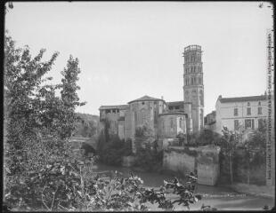 2 vues - 1473. Cathédrale de Rieux (Haute-Garonne). - Toulouse : édition Labouche frères, [entre 1900 et 1920]. - Photographie (ouvre la visionneuse)