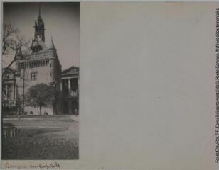 32 vues - [Enveloppes postales illustrées sur les monuments de Toulouse] / par Charles Chevillot. - [entre 1950 et 1965]. - Photographie (ouvre la visionneuse)