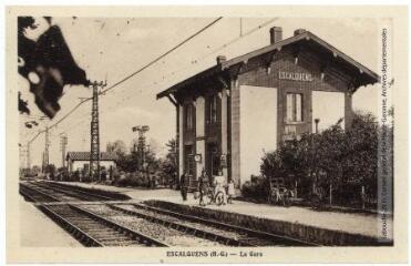 2 vues  - Escalquens (H.-G.) : la gare. - Toulouse : éditions Pyrénées-Océan, Labouche frères, [entre 1937 et 1950]. - Carte postale (ouvre la visionneuse)