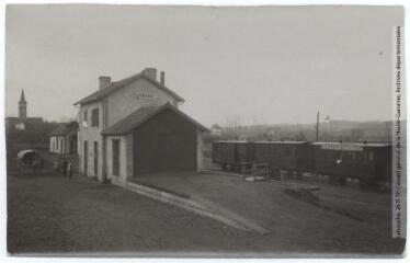 2 vues  - Haute-Garonne. 1687. Lévignac : la gare. - Toulouse : maison Labouche frères, [entre 1900 et 1940]. - Photographie (ouvre la visionneuse)
