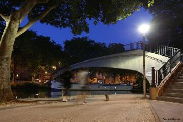 4 vues  - La passerelle du pont Saint-Sauveur / Danièle Boucon photographe. - 2 novembre 2017. - Photographie numérique (ouvre la visionneuse)