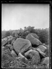 1 vue  - Chaos, rivière de rochers du Sidobre. - 1903. - Photographie (ouvre la visionneuse)
