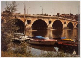 2 vues  - B94. Toulouse. La Garonne au Pont-Neuf / photographie Alain Amiand. - Toulouse : éditions d\'art Labouche frères, [après 1960]. - Carte postale (ouvre la visionneuse)