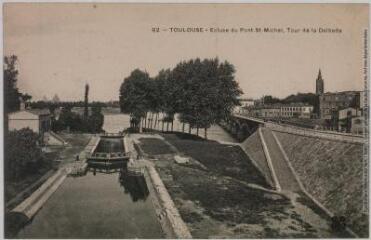 2 vues  - 92. Toulouse. Ecluse du pont Saint-Michel, tour de la Dalbade. - [Limoges] : [Maurice Tesson], marque MTIL , [entre 1920 et 1950]. - Carte postale (ouvre la visionneuse)