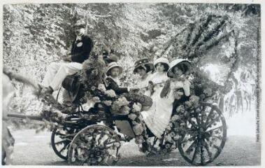 1 vue  - Luchon, 29 août 1909 : [fête des Fleurs] / [photographie Modern\'style, A. Benoist, Luchon]. (ouvre la visionneuse)