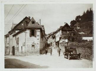 1 vue - Castillon[-en-Couserans], juillet 1924 : [promenade en voiture]. (ouvre la visionneuse)