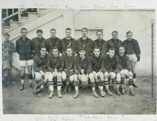 1 vue - Stade équipe 1er, 1925, champion de France. (ouvre la visionneuse)
