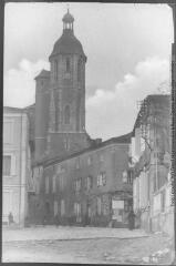 1 vue  - Le Gers. 528. Eauze : le clocher. - Toulouse : maison Labouche frères, [entre 1900 et 1940]. - Photographie (ouvre la visionneuse)