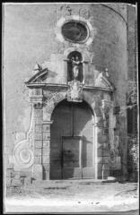 2 vues - L\'Aveyron. 282. Ste-Eulalie-de-Cernon : porte de l\'église. - Toulouse : phototypie Labouche frères, [entre 1909 et 1925]. - Carte postale (ouvre la visionneuse)