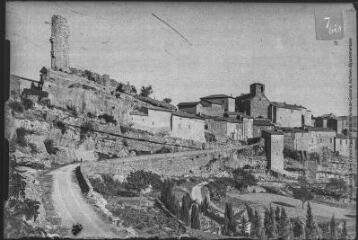 1 vue - 7 bis. [Minerve : vue du village, côté ouest]. - Toulouse : édition Labouche frères, [entre 1920 et 1950]. - Photographie (ouvre la visionneuse)
