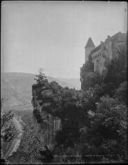 1 vue - 2021. Château de Bruniquel (Tarn-et-Garonne) / photographie Amédée Trantoul (1837-1910). - Toulouse : édition Labouche frères, [entre 1900 et 1910]. - Photographie (ouvre la visionneuse)
